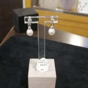 boucle-doreille-or-gris-pendante-avec-perle-et-diamant-300x300