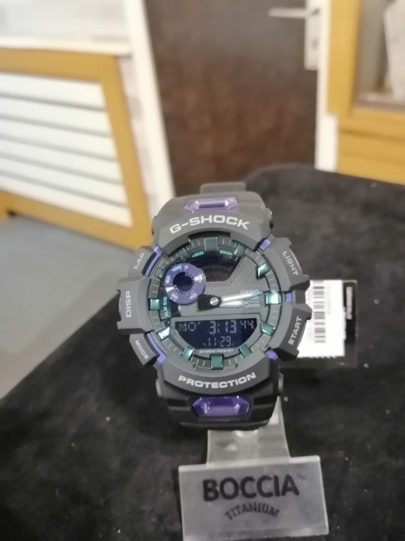 g shock noir et bleu