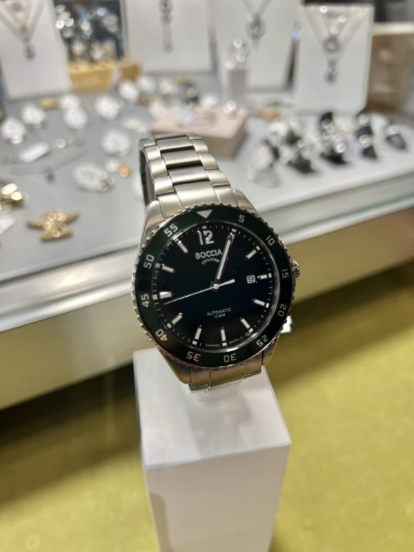 Montre titane automatique Boccia 259€